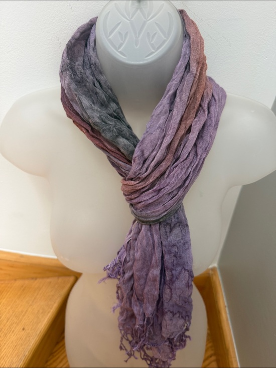 Vintage Accessories - VTG Lightweight Lavender Multi-Tone Fringe Scarf Viscose